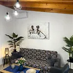 Alleyhouse 83